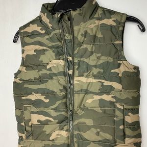 Gymboree camouflage puffy vest